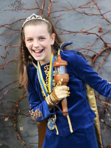 2019-2020 H.D.H. prinses Elin d'n Urste - Elin Traa