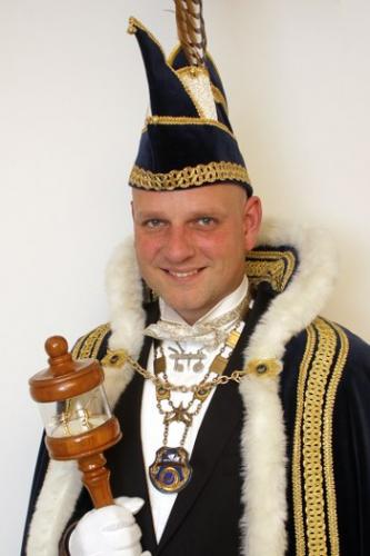 2012-2013 Lars van der Velden Z.D.H. Prins Lars d’n Urste ’n Fist is gin fist, as gullie nie bent gewist